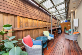 Superb Esplanade Beach House 8